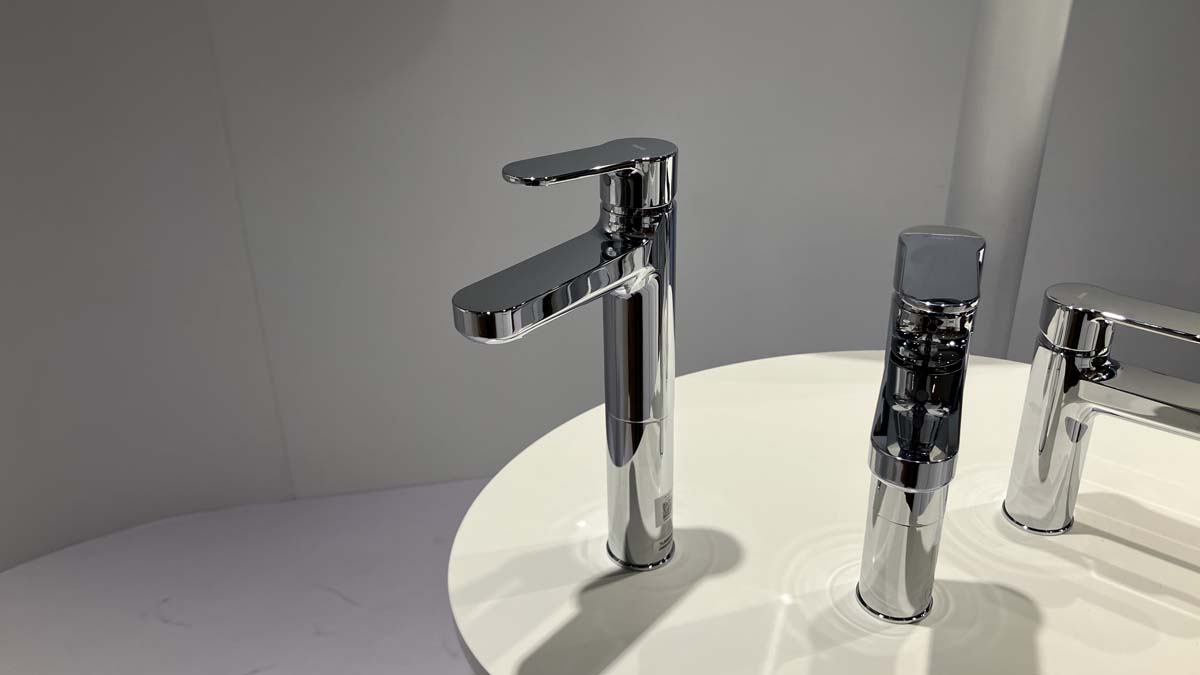 Vòi lavabo nóng lạnh TOTO TLS06305V - 2