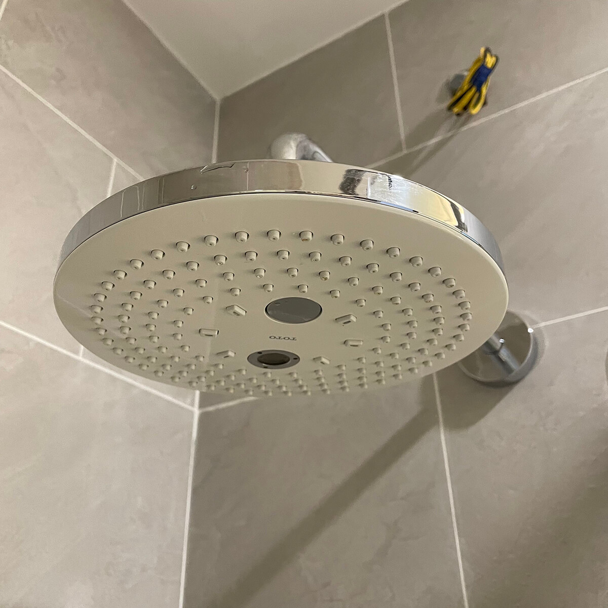 Bát sen tắm tắm gắn tường TOTO TBW01004A (2 chế độ, tròn)