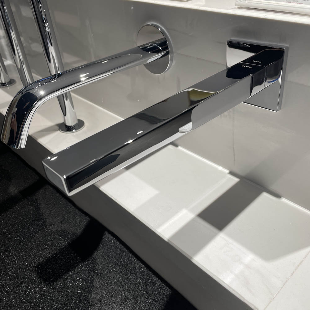 Vòi lavabo cảm ứng gắn tường TOTO TLE25010A - 5