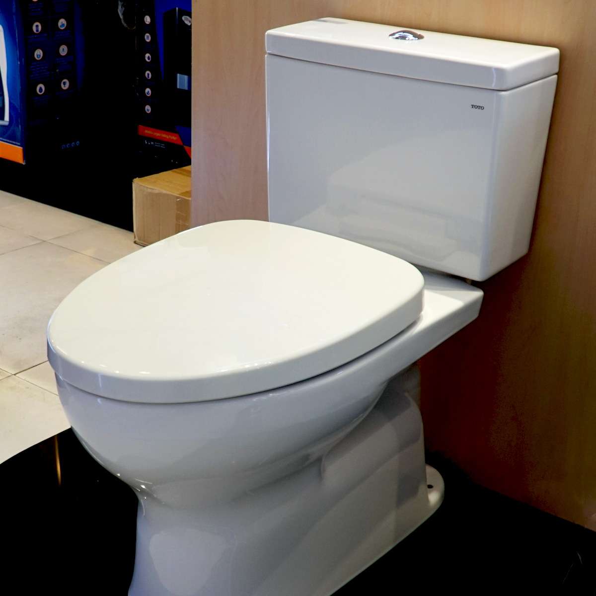 Bồn cầu 2 khối TOTO CS302DT3 nắp đóng êm TC385VS - 3