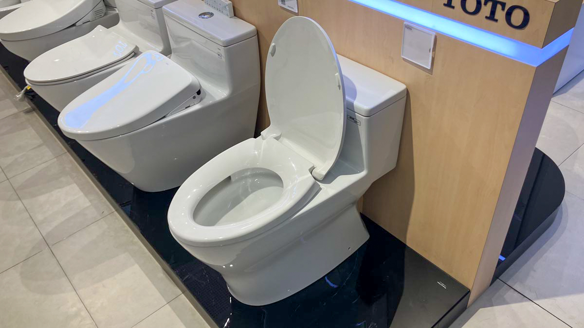 Bồn cầu 1 khối TOTO MS188VKT2 T53P100VR nắp đóng êm TC393VS - 11