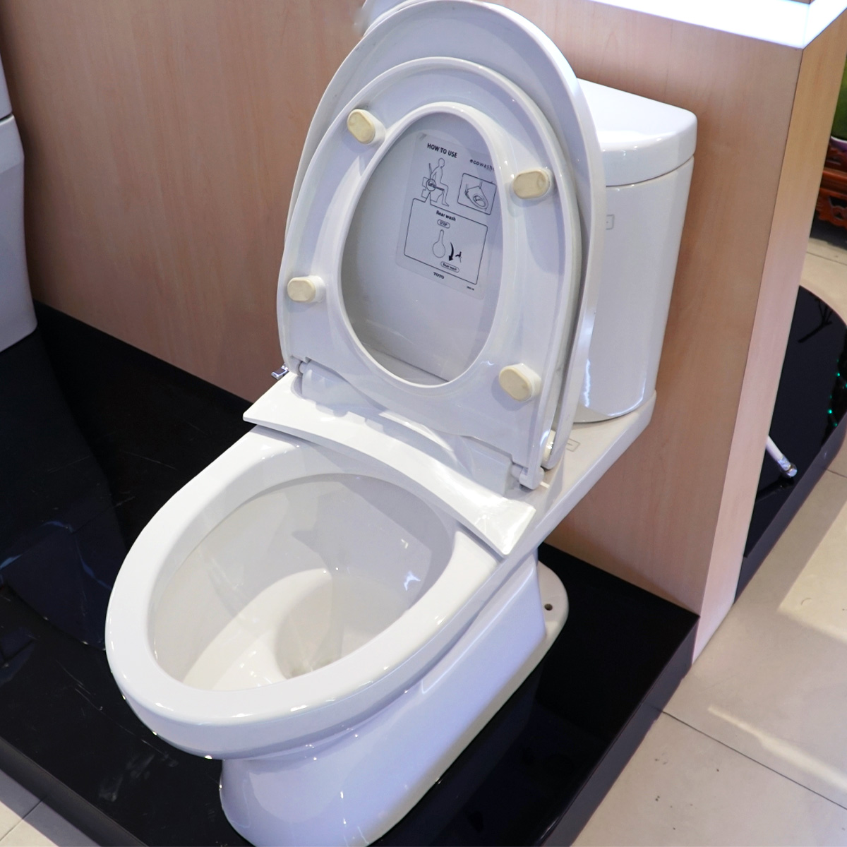 Bồn cầu TOTO CS325DRE2 2 khối nắp rửa cơ TCW07S - 9
