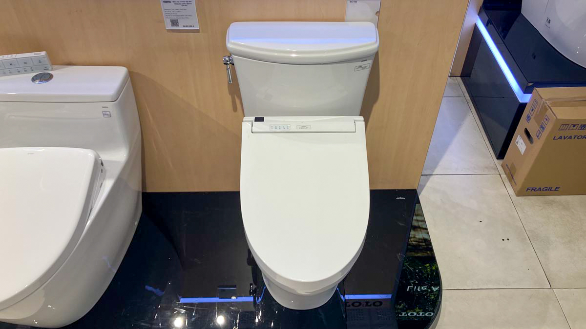 Bồn cầu TOTO CS986CGW15 2 khối nắp điện tử Washlet C5 TCF24460AAA giấu dây - 4