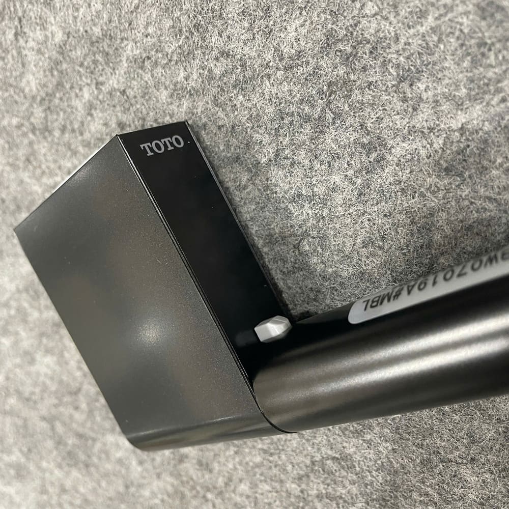 Thanh trượt sen tắm TOTO TBW07019A (740 mm) - 4