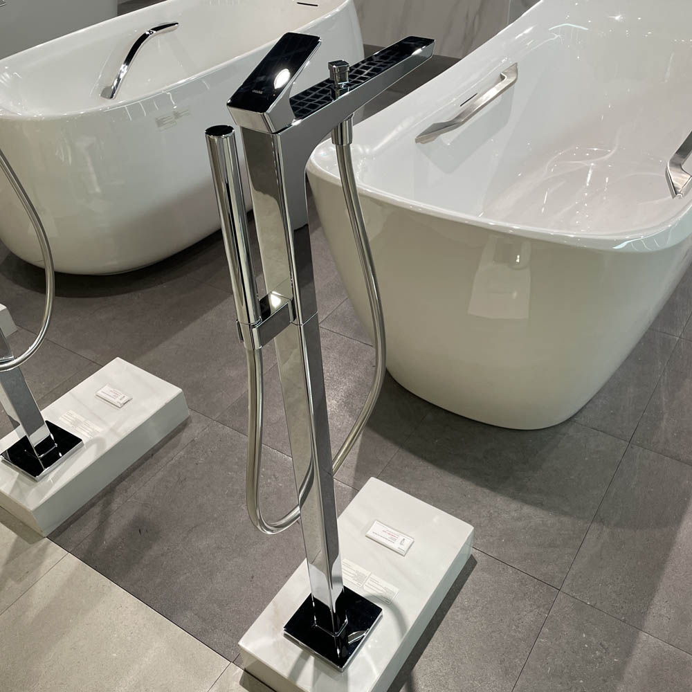 Vòi xả bồn tắm TOTO TBG07306AA TBN01105B đặt sàn nóng lạnh (kèm đế) - 14