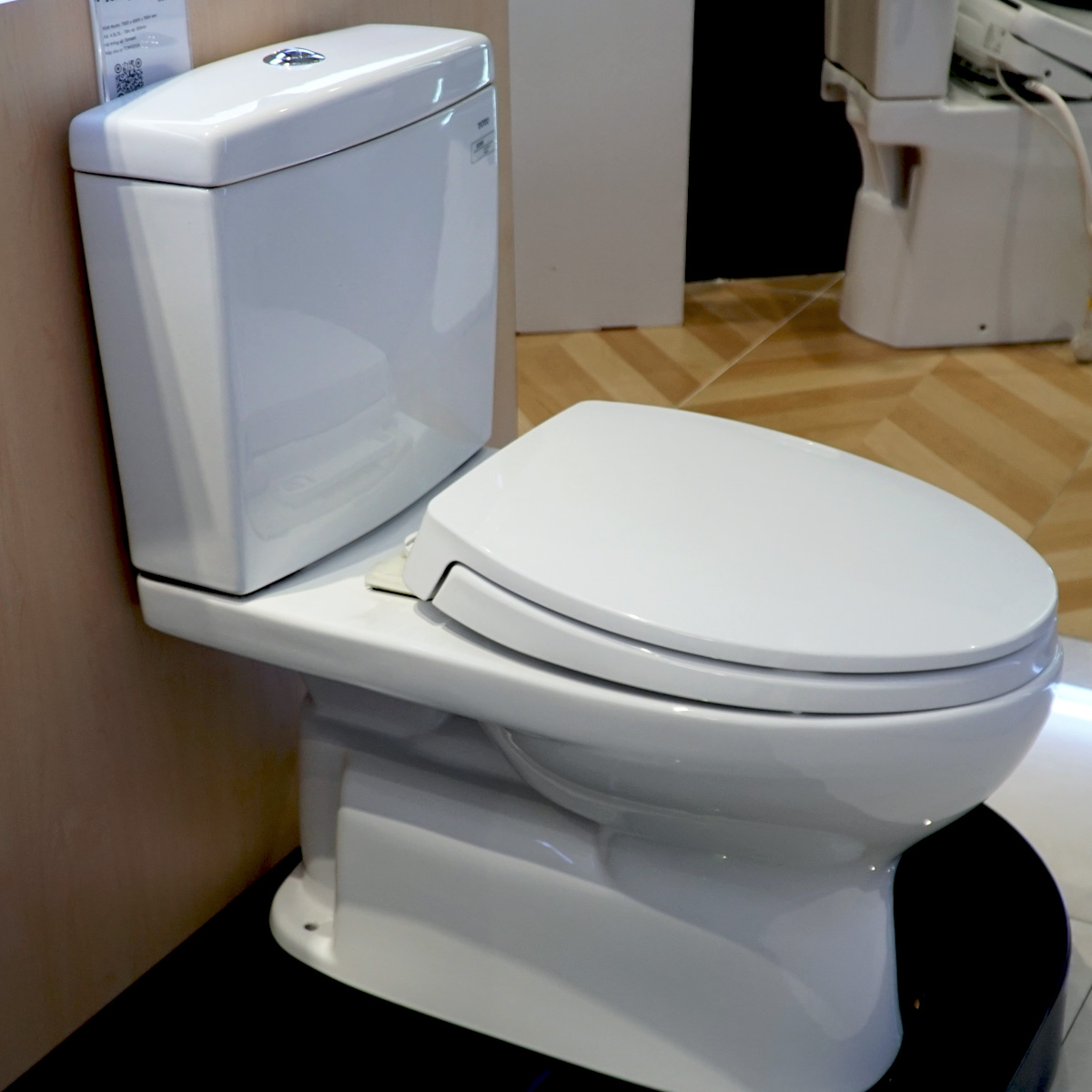 Bồn cầu 2 khối TOTO CS320DRT2 nắp đóng êm TC393VS - 3