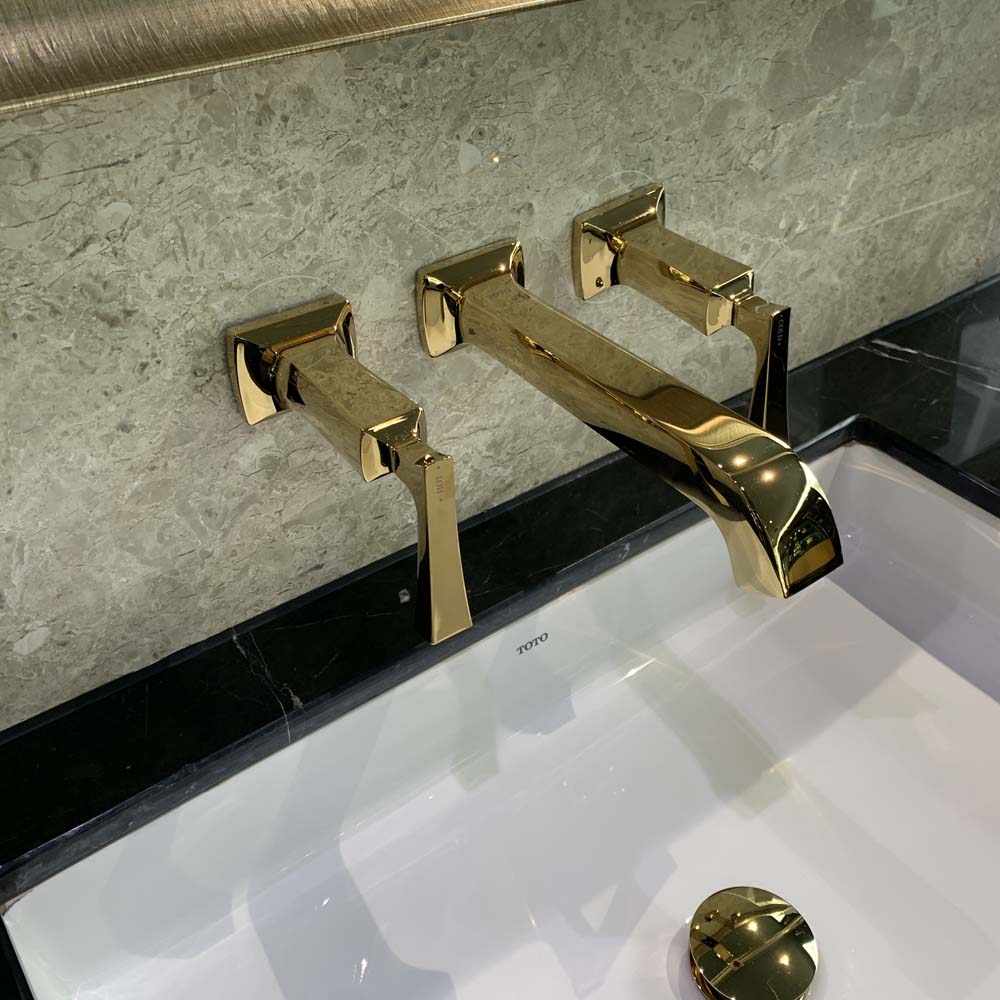 Vòi lavabo nóng lạnh gắn tường TOTO DLB202#PG - 2