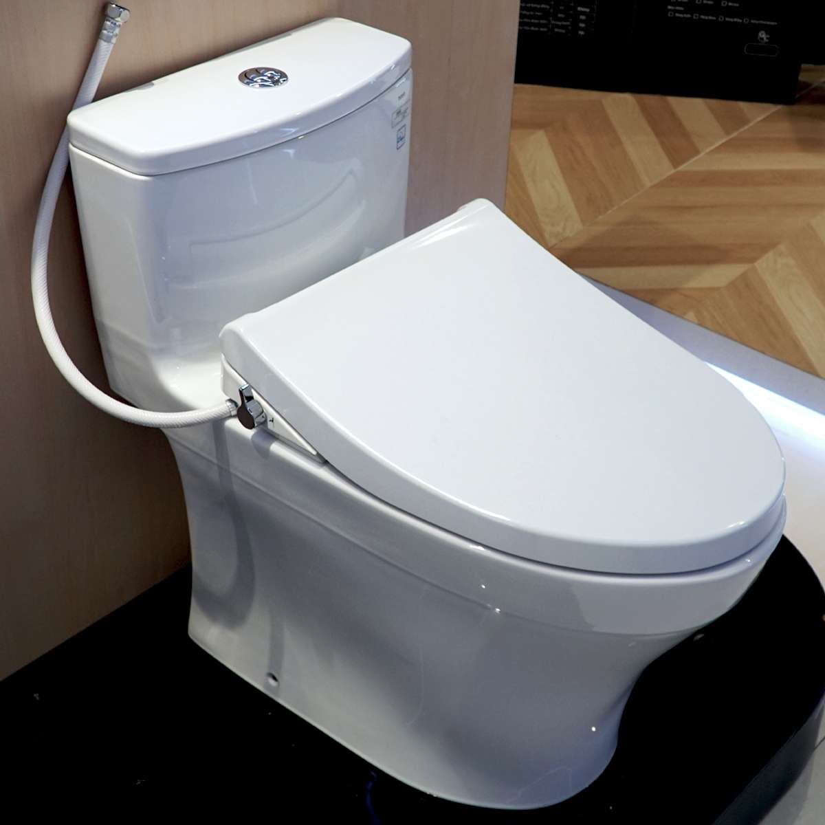 Bồn cầu TOTO MS885DE4 1 khối nắp rửa cơ TCW1211A - 2