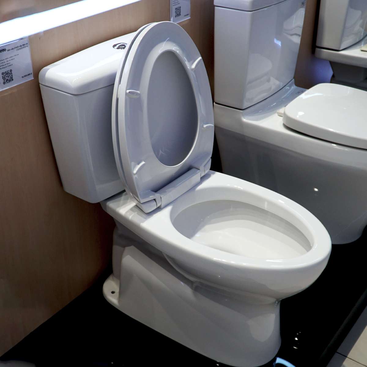 Bồn cầu 2 khối TOTO CS300DRT2 nắp đóng êm TC393VS - 8
