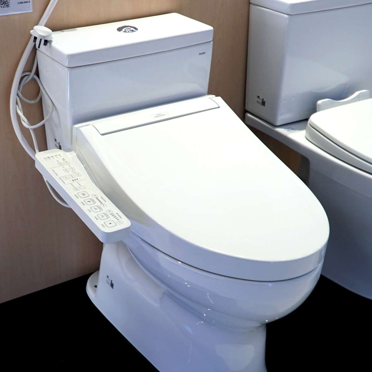 Bồn cầu TOTO CS302DW16 2 khối nắp điện tử Washlet C2 TCF23410AAA - 3