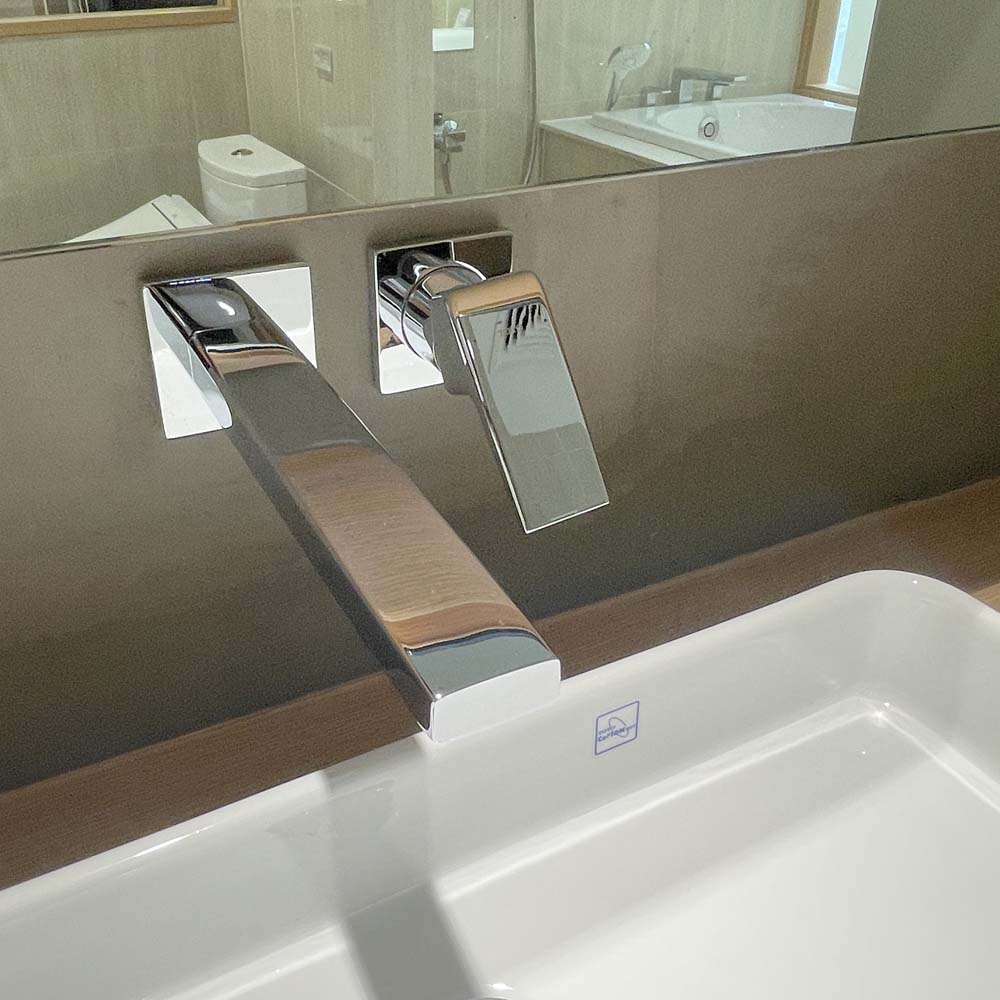 Vòi lavabo nóng lạnh gắn tường GB TOTO TLG10308BB (TLG10308B) - 8