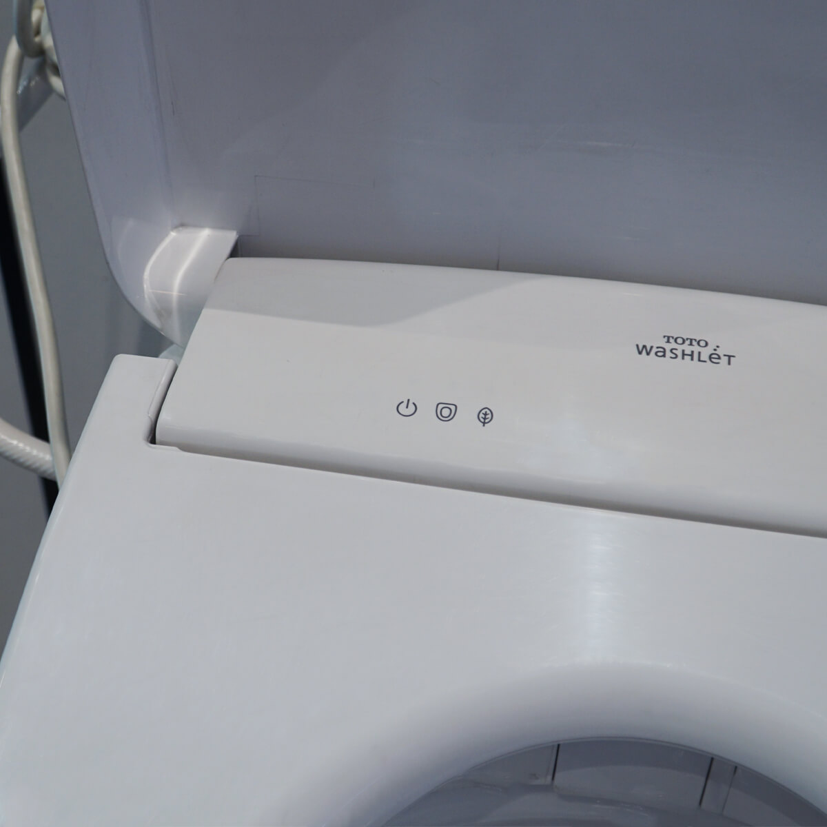 Bồn cầu TOTO CS326DW11 2 khối nắp điện tử Washlet S7 TCF4911Z - 12