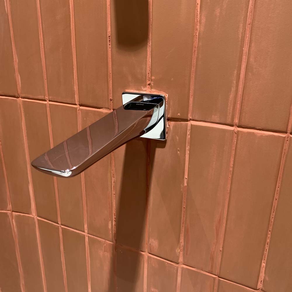 Vòi xả bồn âm tường GR TOTO TBG02001B - 5