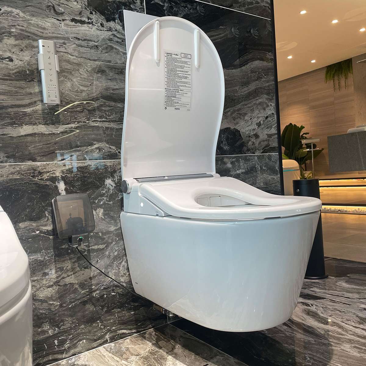 Bồn cầu treo tường điện tử RW (giấu dây) TOTO CW542HME5U TCF801CZ WH172AT MB175M - 11