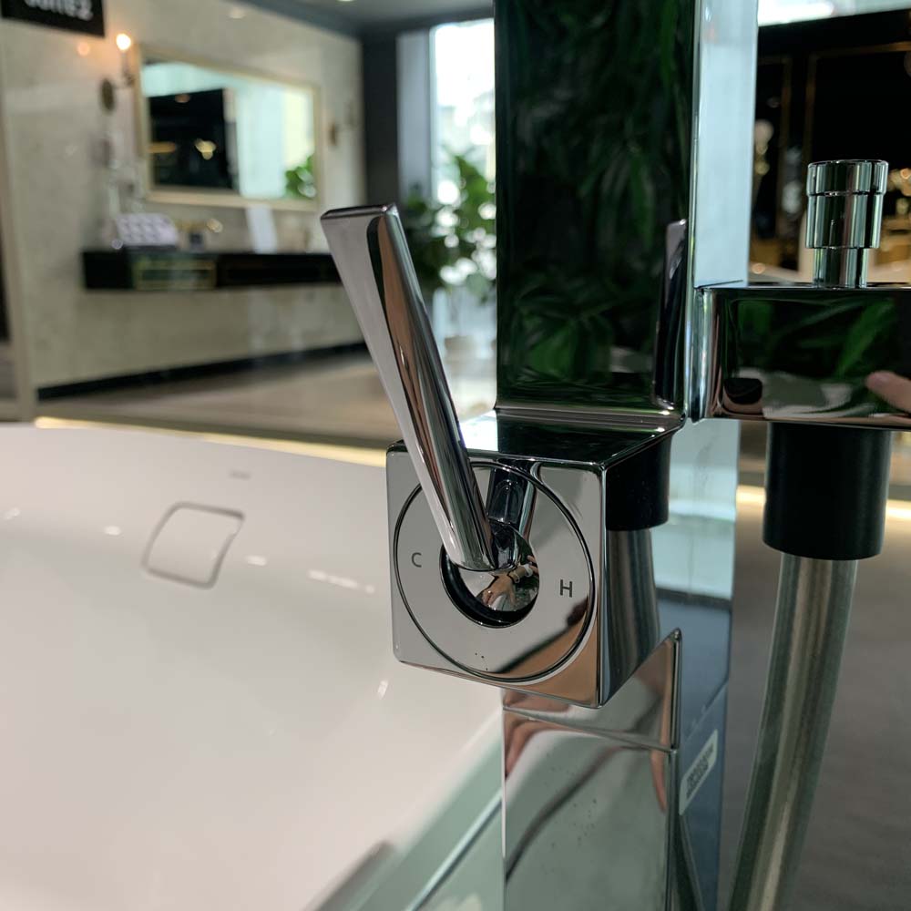 Vòi xả bồn tắm TOTO TBP02303AA đặt sàn nóng lạnh - 7