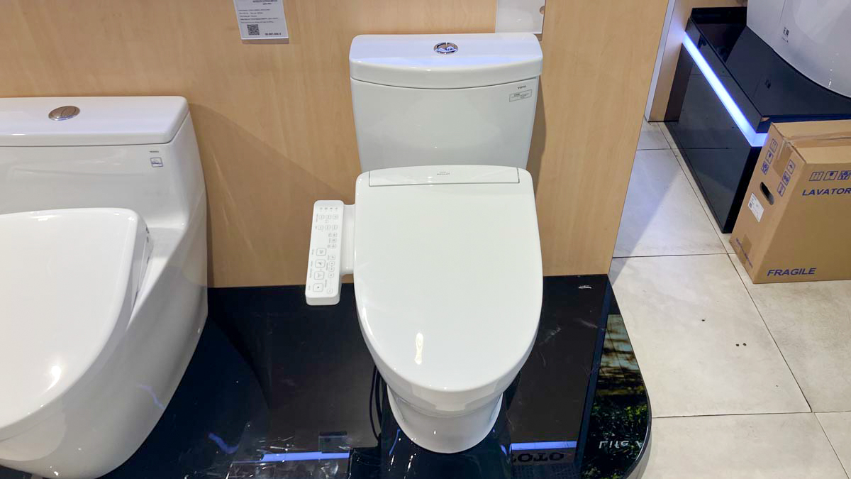 Bồn cầu TOTO CS769DRW24 2 khối nắp điện tử Washlet S2 TCF33461GAA - 4
