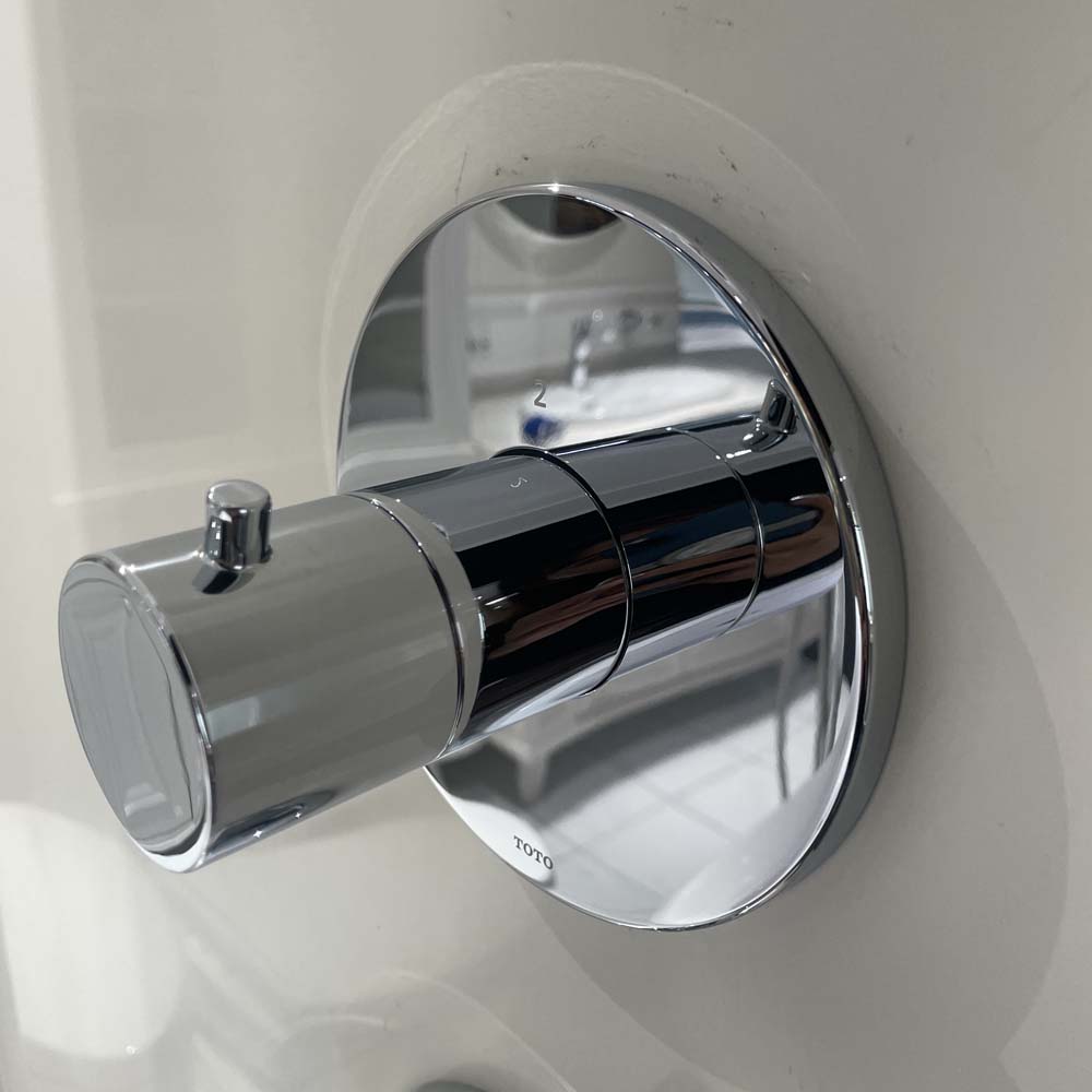 Van chuyển hướng 2 đường nước TOTO TBV01103B kèm phụ kiện âm tường TBN01102B - 2