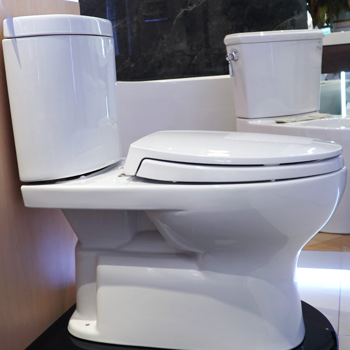 Bồn cầu 2 khối TOTO CS325DRT2 nắp đóng êm TC393VS - 2
