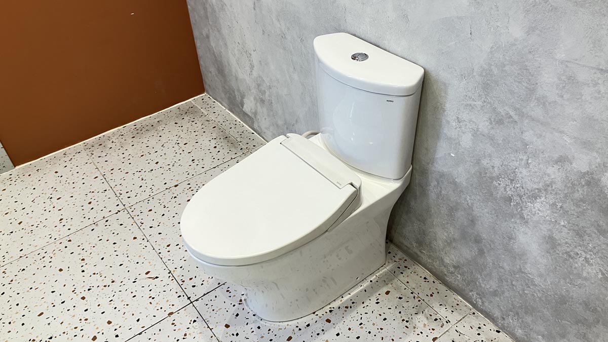 Bồn cầu TOTO CS838DE2 2 khối nắp rửa cơ TCW07S - 4