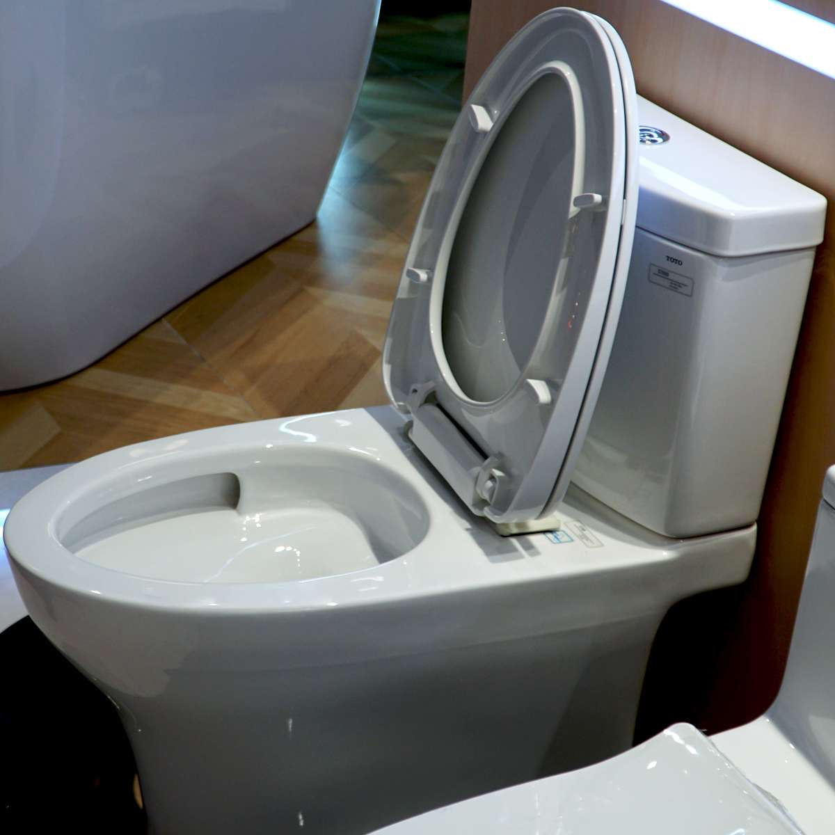 Bồn cầu 2 khối TOTO CS769DRT10 nắp đóng êm TC395VS - 9