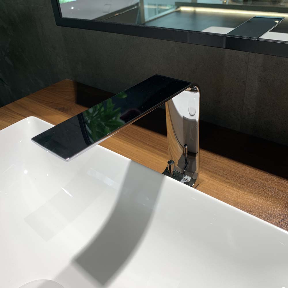 Vòi lavabo nóng lạnh ZL TOTO TLP02304B - 3