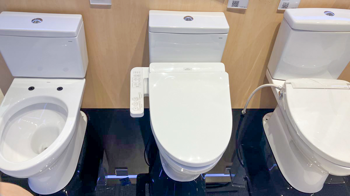 Bồn cầu TOTO CS326DW18 2 khối nắp điện tử TCF23710AAA Washlet C2 cơ bản - 4