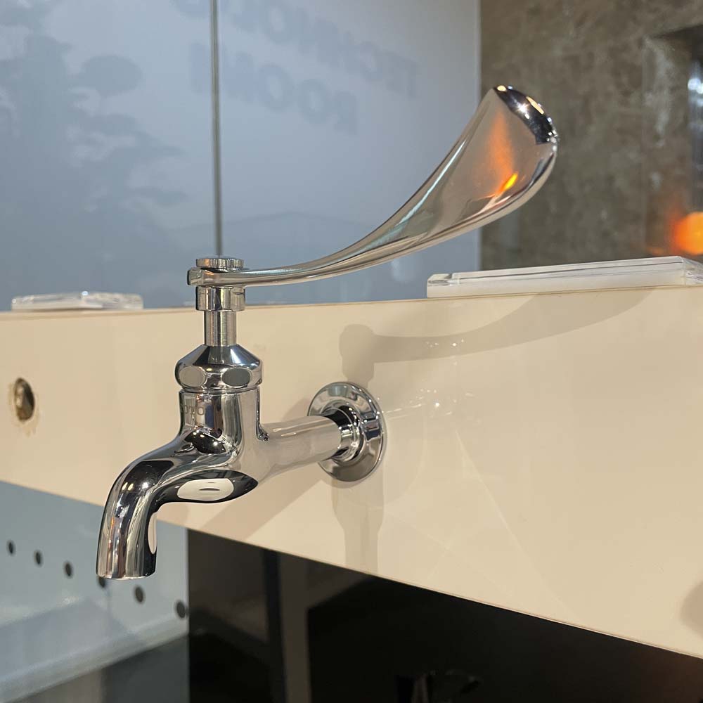Vòi nước lạnh gắn tường TOTO T23BQ13N - 3