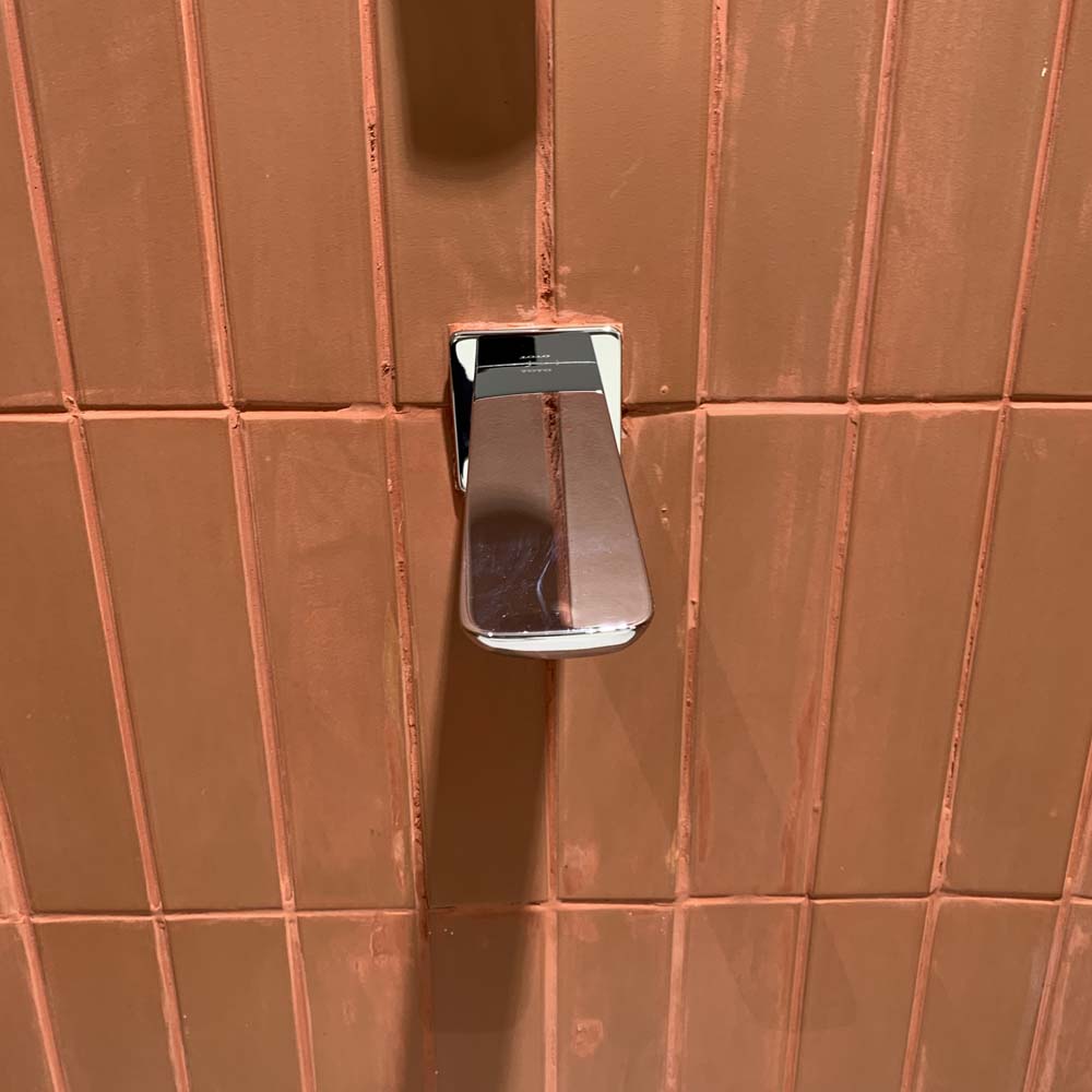Vòi xả bồn âm tường GR TOTO TBG02001B - 4