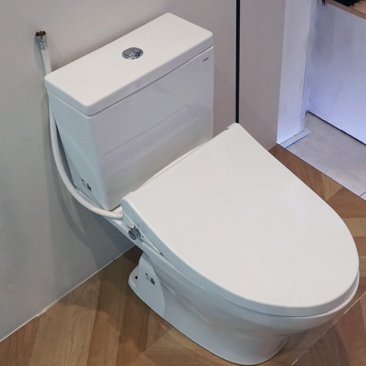 Bồn cầu TOTO CS326DE4 2 khối nắp rửa cơ TCW1211A - 3