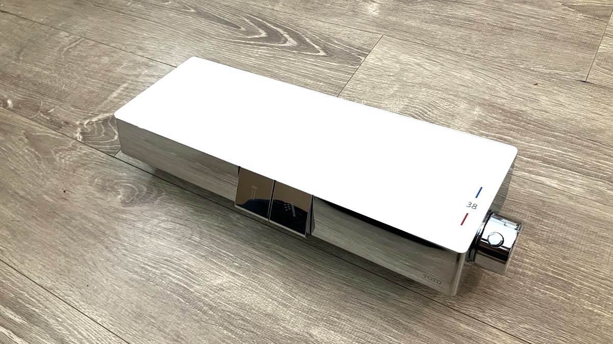 Củ sen tắm nhiệt độ TOTO TBV10400V kèm kệ để đồ và vòi xả bồn - 3