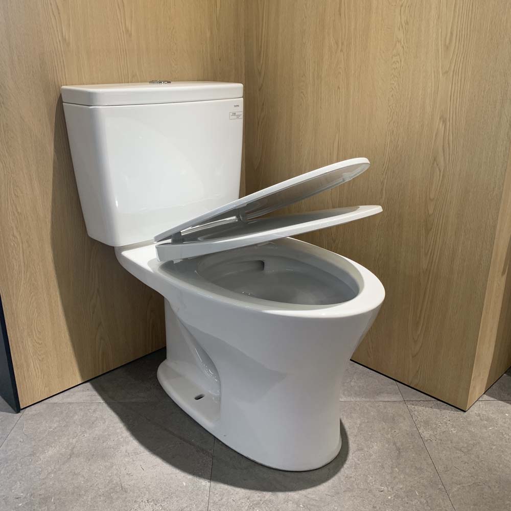 Bồn cầu 2 khối TOTO CS735DT10 nắp đóng êm TC395VS - 3