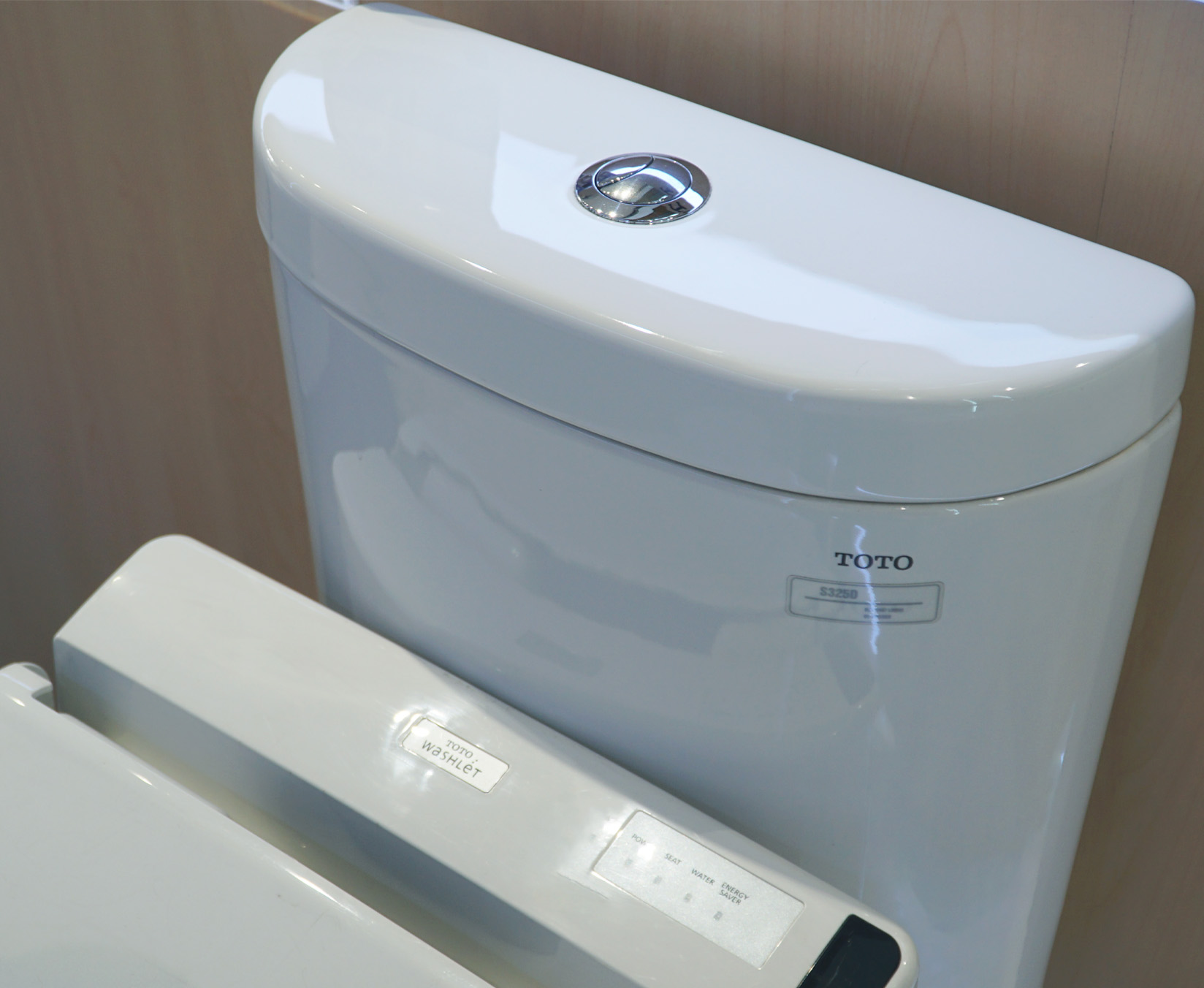 Bồn cầu nắp rửa điện tử TOTO CS325DRW6 - 3