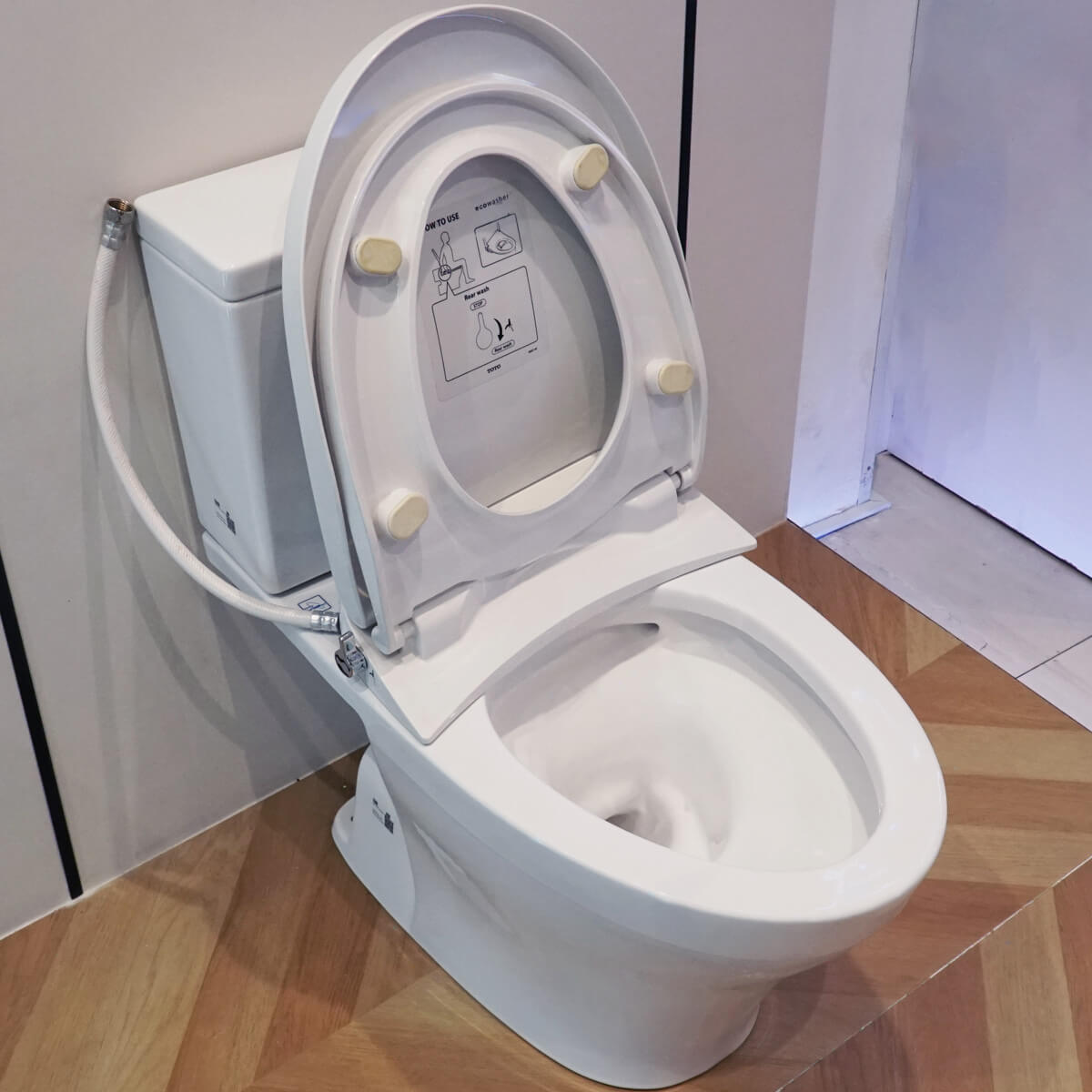 Bồn cầu TOTO CS326DE2 2 khối nắp rửa cơ TCW07S - 18