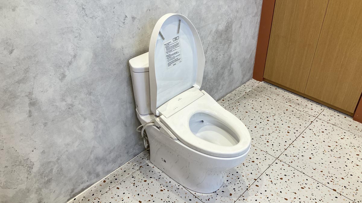 Bồn cầu TOTO CS838DW11 2 khối nắp điện tử Washlet S7 TCF4911Z - 6