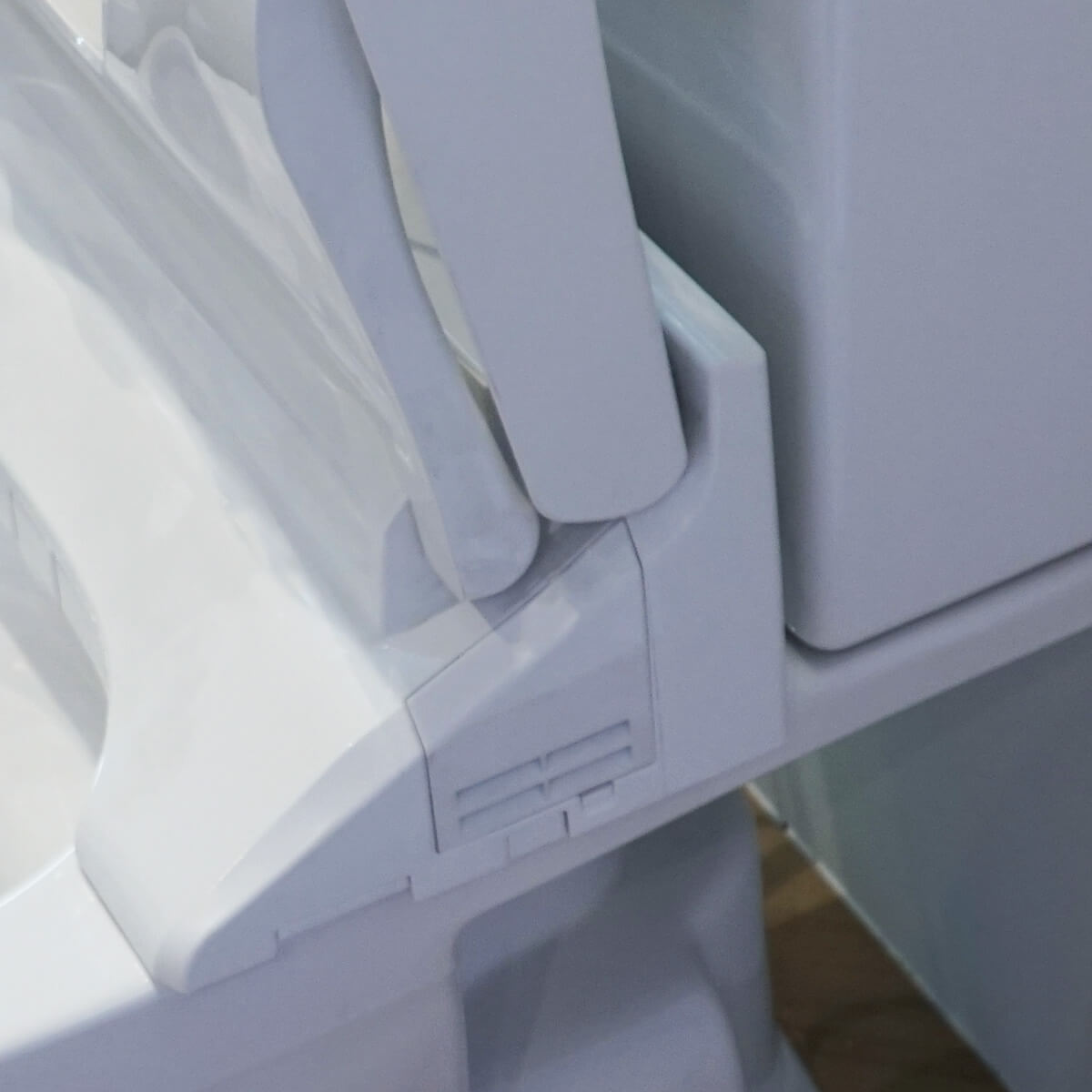 Bồn cầu TOTO CS326DW16 2 khối nắp điện tử Washlet C2 TCF23410AAA - 10