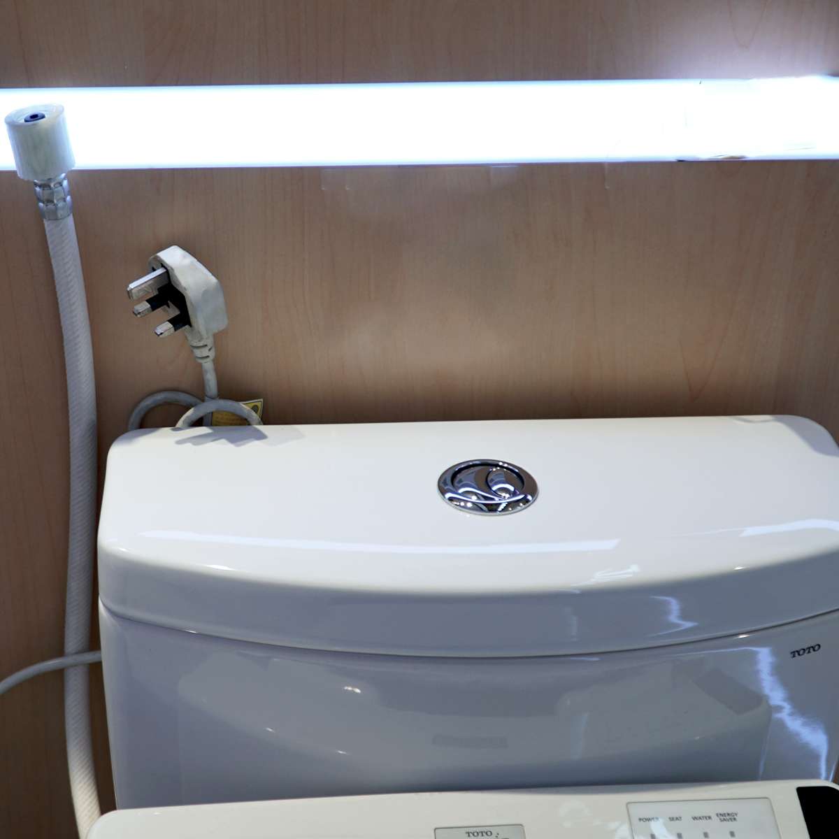 Bồn cầu nắp rửa điện tử TOTO 1 khối MS889DRW6 - 5