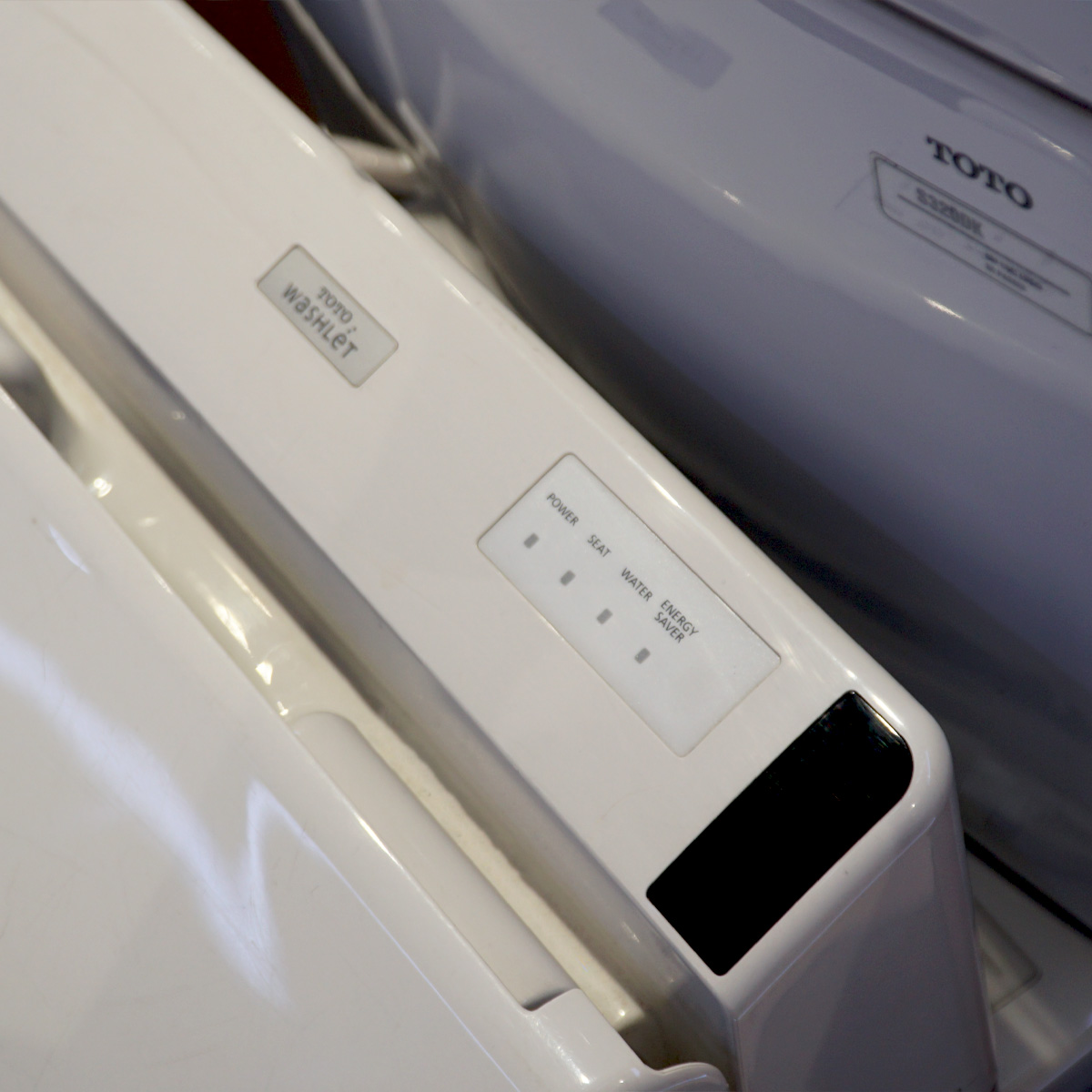 Bồn cầu nắp rửa điện tử TOTO CS320DRW6 - 5