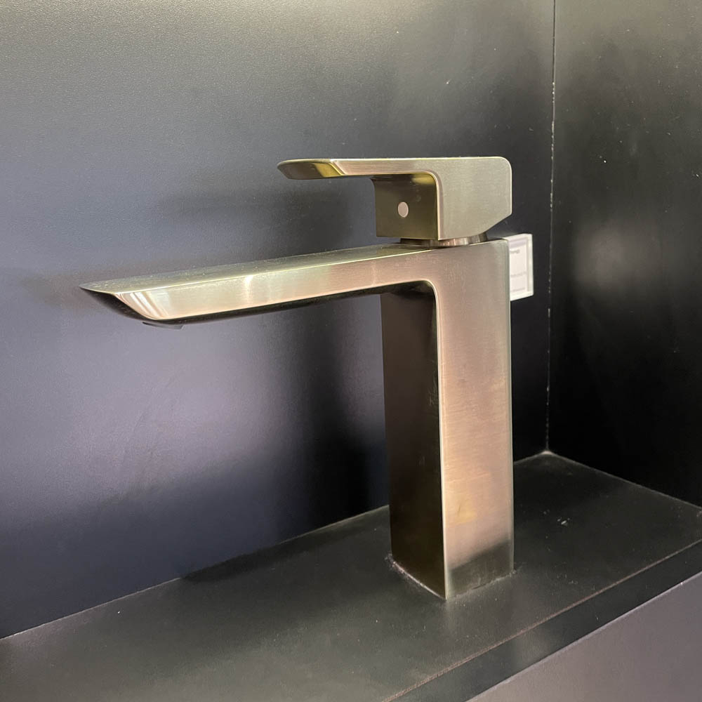 Vòi lavabo nóng lạnh GR TOTO TLG02304V - 8
