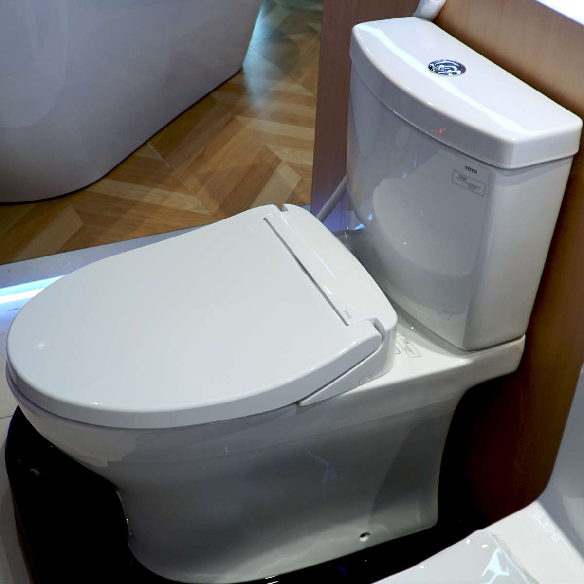 Bồn cầu 2 khối TOTO CS769DRT2 nắp đóng êm TC393VS - 3