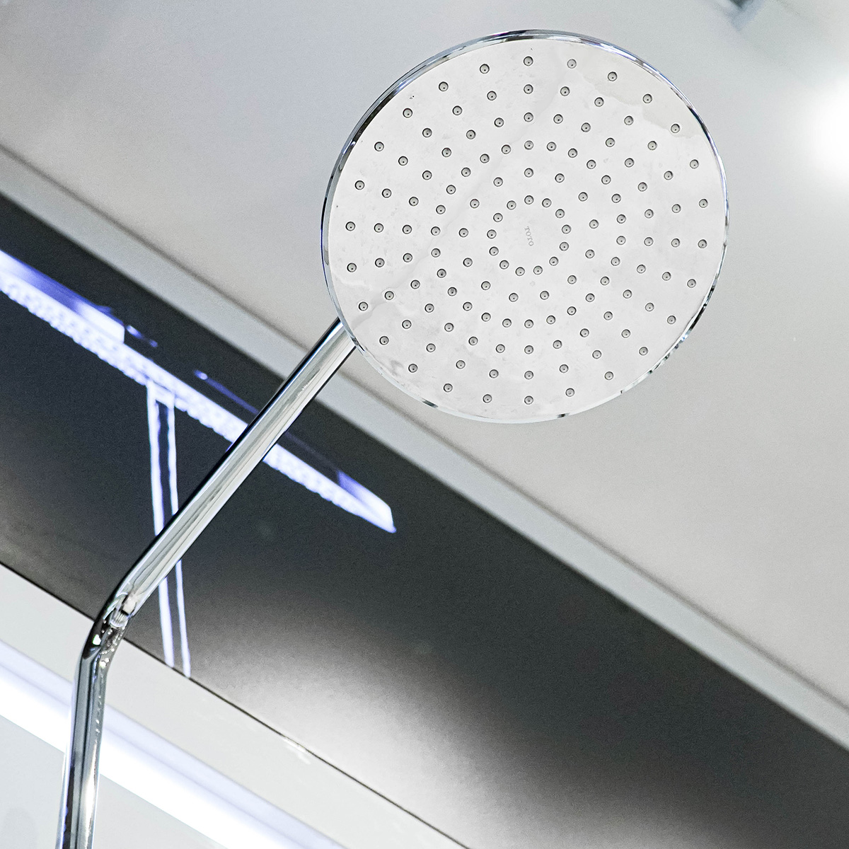 Sen tắm cây đứng TOTO DM907CS (dáng tròn) - 12