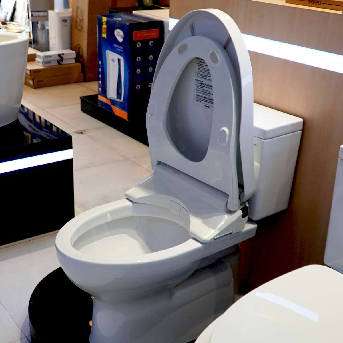 Bồn cầu TOTO CS302DW11 2 khối nắp điện tử Washlet S7 TCF4911Z - 9