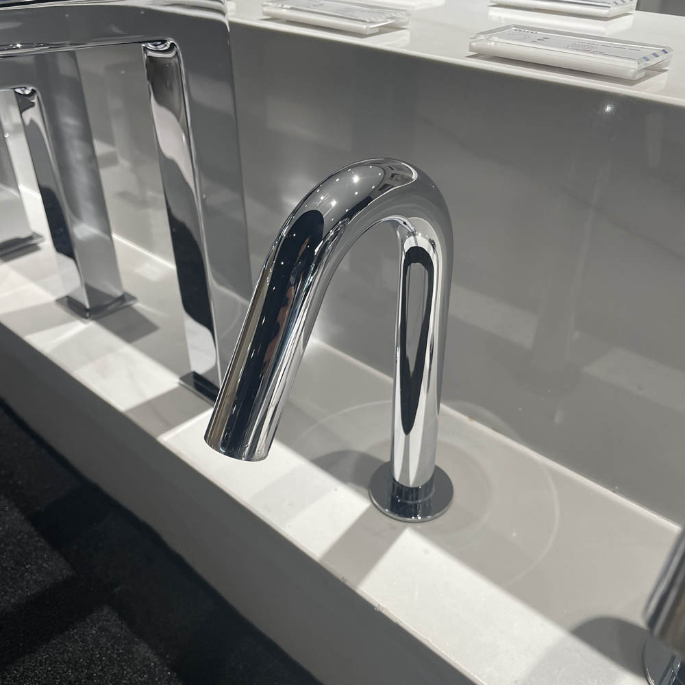 Vòi lavabo cảm ứng TOTO TLE26006V - 5