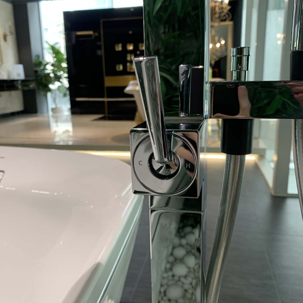 Vòi xả bồn tắm TOTO TBP02303AA đặt sàn nóng lạnh - 8