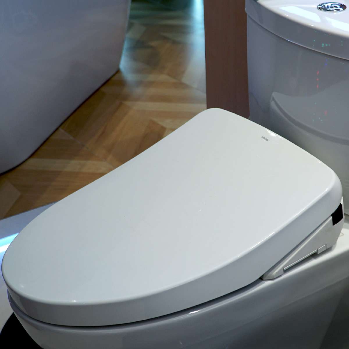 Bồn cầu TOTO CS769DRW11 2 khối nắp điện tử Washlet S7 TCF4911Z - 4