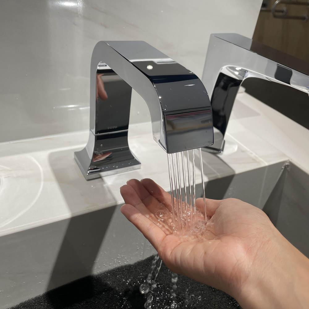 Vòi lavabo cảm ứng TOTO TLE21006A - 12
