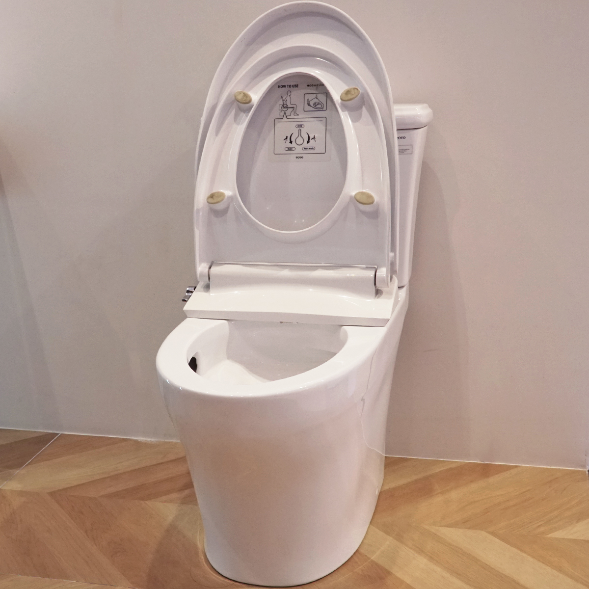 Bồn cầu TOTO CS986GE4 2 khối nắp rửa cơ TCW1211A - 6