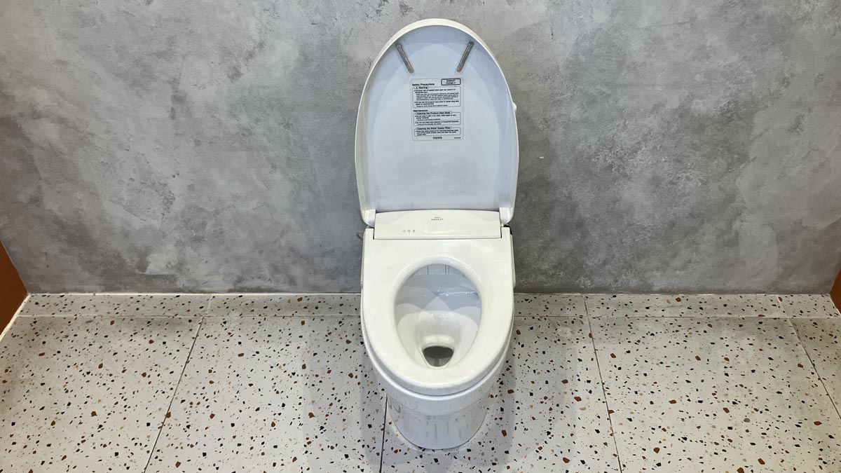 Bồn cầu TOTO CS838DW11 2 khối nắp điện tử Washlet S7 TCF4911Z - 7