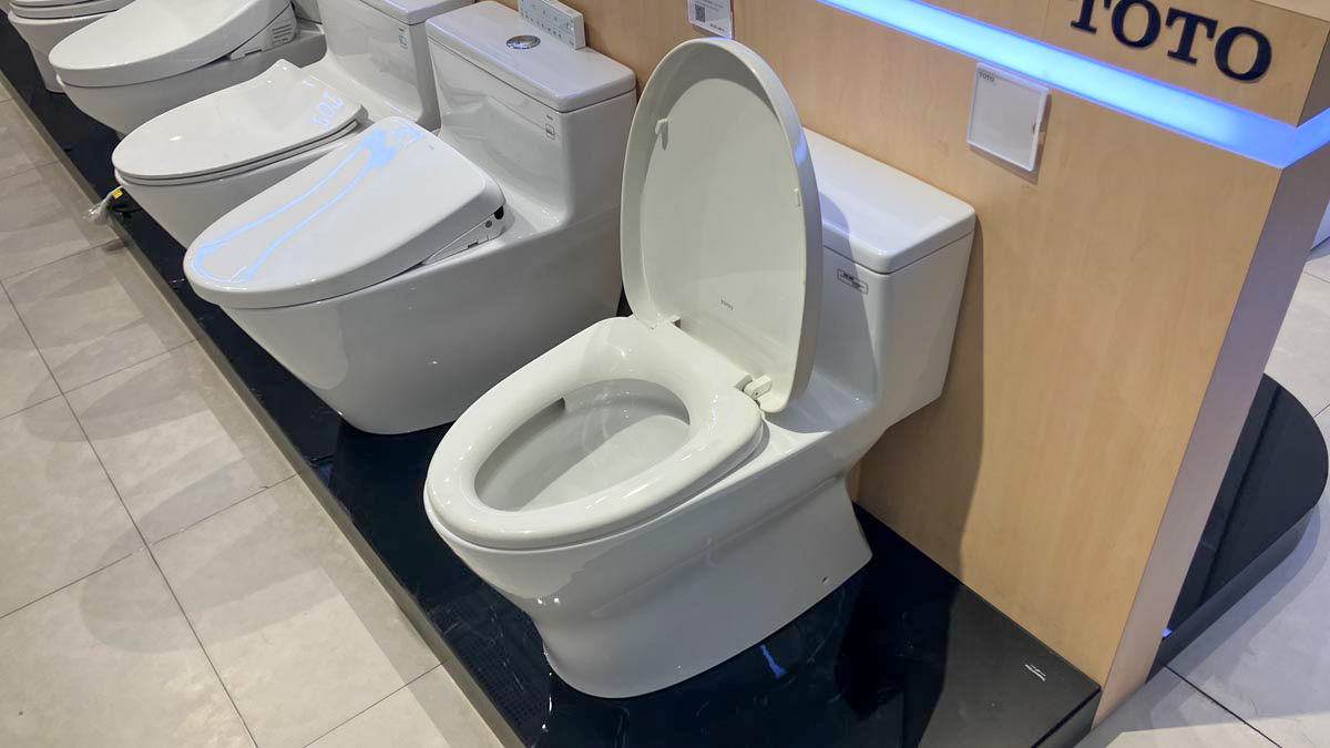 Bồn cầu 1 khối TOTO MS188VKT3 T53P100VR nắp đóng êm TC385VS - 9