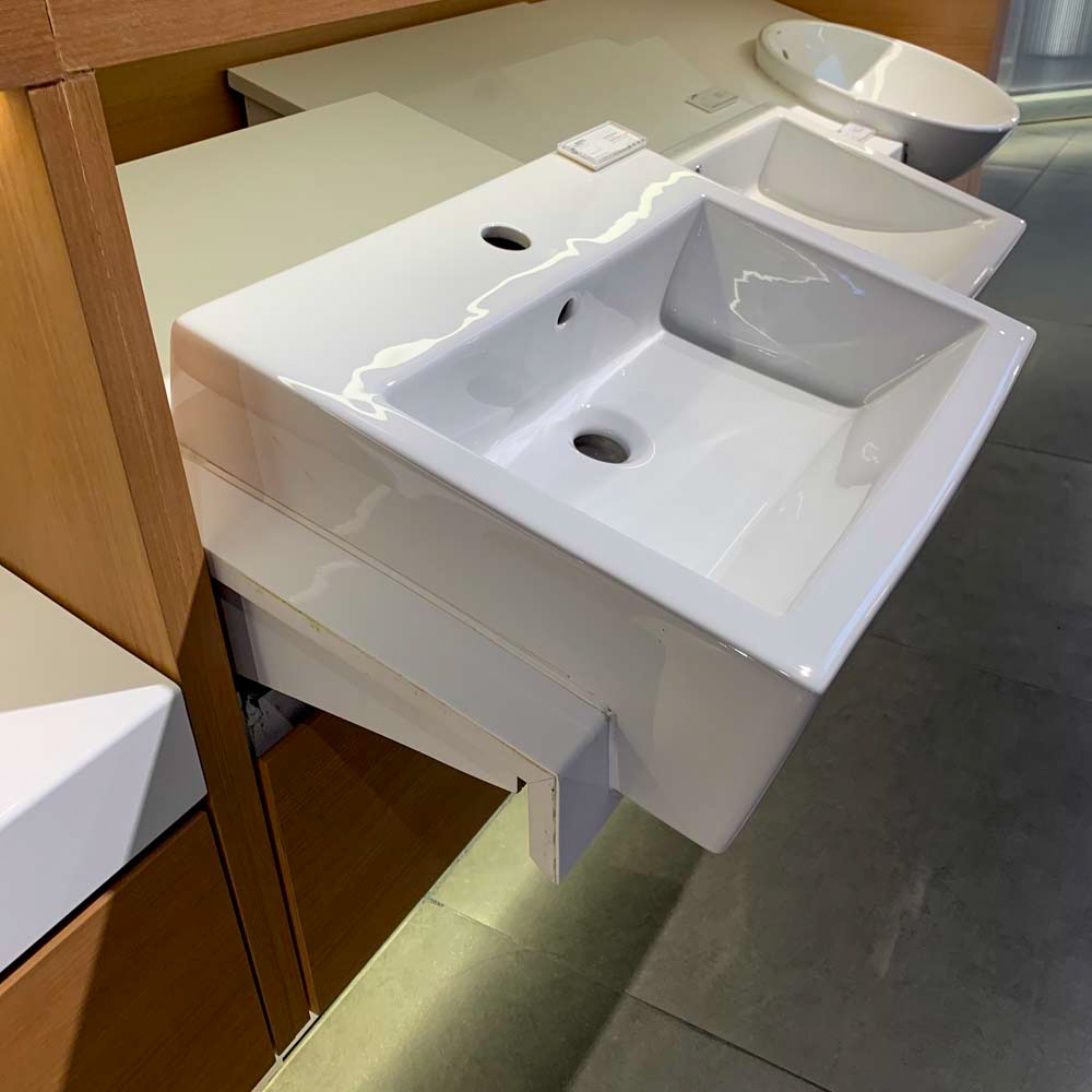 Chậu rửa mặt lavabo bán âm TOTO LT647CR - 2