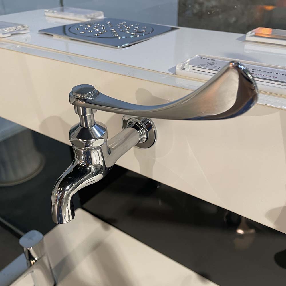 Vòi nước lạnh gắn tường TOTO T23BQ13N - 4
